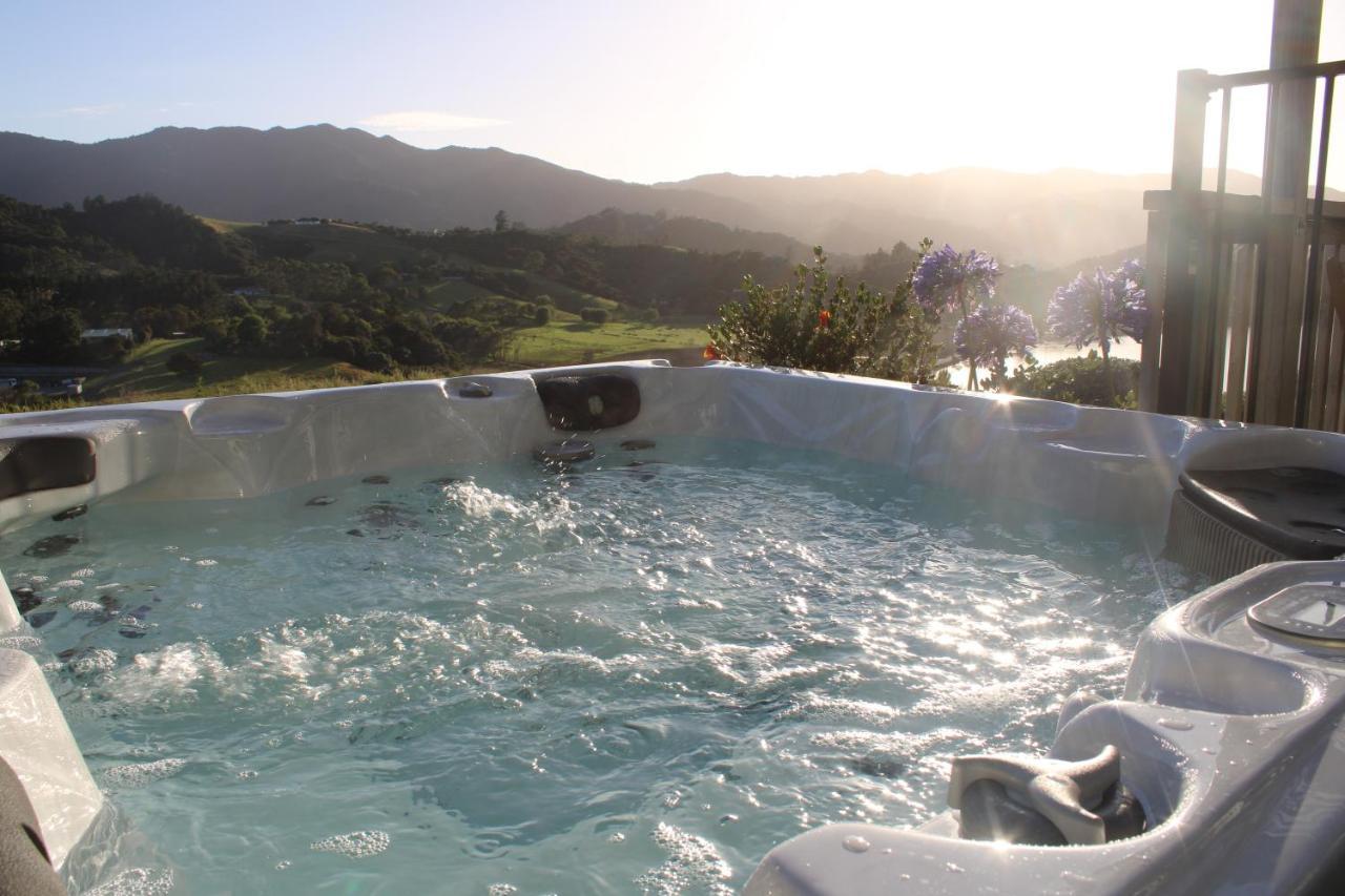 Coromandel Seaview Motel Bagian luar foto